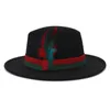 Berets 2024 Federgürtel Wollfilz Fedora Hut Flache Krempe Jazz Panama Party Vintage Outdoor Baumwolle Solide und Kappen