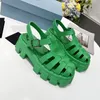 Designer Sandalenschaum Gummi Sandalen Quarz Frauen Slipper Plattform rutschen gepolstert Nappa -Objektträger