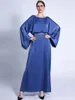Etniska kläder Solid Dubai Abaya Diamonds frans bälte muslimska kvinna klänning Lossa långa ärmar Islamiska kalkon Ramadan (ingen halsduk)