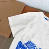 Nuevos chándales para bebés Ropa de diseño para niños con estampado de equitación azul Tamaño 100-160 CM Camiseta de manga corta y pantalones cortos para niños 24 de febrero de 2020