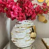 Annan heminredning Golden Ceramic Vase Fringe Geometry Flower Vase Flower Arrangement Bröllopstillbehör Porslin Hemdekoration Vaser Krukor Q240229