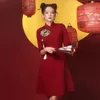 中国のトレンディなチョンサムスカートショートスタイル改善レッド若い女の子花嫁介添人イブニングチパオドレス女性240220