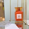 Klassiek damesparfum Neutrale geur EDP perzikkleur Houtachtige en kruidige tonen 100ML Charmante geuren Spray Snelle levering