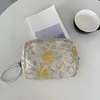 Bolsas de cosméticos Bolso floral de verano para mujer Patrón de flores de moda Pequeño bolso de mano de viaje Bolso de maquillaje