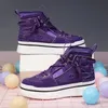 Модные фиолетовые мужские высокие туфли для скейтборда 2024 Уличная одежда Хип-хоп кроссовки Мужские дизайнерские туфли на платформе Повседневный спорт 240219