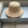 Klassisk Jac0uemus Bucket Hat Designer Le Bob Artichaut Les Classiques Men and Women's Wide Hat kan vara fällande fiskare hatt justerbar resekap