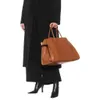 ホットThe Row Margaux15 Terrasse Handbag TotesデザイナーバッグMargaux 17 Womens Leather Clutch Cross Body Shourdle Beach Luggage Bag Womens Men Men Weekend Travel Shoping