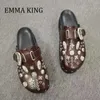 Fliplistas embelezados com ilhós mulheres Sier Rodada 312 Toe de moda Filmes de moda Mules feminino grossa de borracha de borracha cravejada 240223 181 653