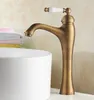 Badrumsvaskar kranar Vintage Retro Antik mässing Vessel Basin Mixer Tap Faucet One Hole Enkel handtag MNF104