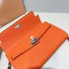 Cüzdan Tasarımcı Kadın Crossbody Bag Çanta Crossbody Omuz Çantası Omuz Deri Küçük Altın veya Gümüş Flep Bag Strap Lüks Debriyaj Çanta Çanta Çantaları Çapraz Vücut Çanta