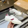 Designer mode casual vejaies skor herrar kvinnor lägenheter plattform skor klänning skor mångsidig dermis sneakers skateboard klassiska vita svarta vejaness sneakers