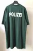 Zagraniczona koszulka zielona Vetements Polizei Tshirt Men Men Police Tekst Drukuj koszulki haftowany litera VTM TOPS x07126016896