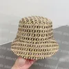 Diseñador Sombrero de paja Hombres Mujeres Sombrero del cubo Carta Primavera Verano Sombreros de ala ancha Unisex F Fisher Sombreros Gorras casuales de lujo Moda Sombreros para el sol