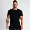 MuscleGuys einfache Kleidung Fitness T-Shirt Männer O-Neck T-Shirt Cotton Bodon Bodybuilding T-Shirts Slim Fit Tops Fitnessstudios T-Shirt Homme 240220