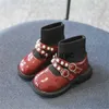 Stövlar mode ldrens mjuk-suled kort boot vår höst barn flickor skor söta småbarn baby pärla hög topp läderstorlek 21-30H24229