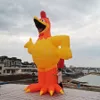 Partihandel Fabrik direkt 5m 16,4ft Hög Giant Uppblåsbar djur utomhuspark gräsmattdekoration Utställning Air Blown Chicken Cartoon