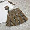 Varumärkesbarn klänning sätter barnspårar baby flicka kläder storlek 110-160 rutigt lapptäcke kortärmad t-shirt och kjol 24feb20