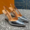 Tasarımcılar Ayakkabı Kırmızı Sandallar Kaşmir Moda Patchwork Slingbacks Saçlı Ayak parmakları Stiletto Topuk Sandal 9cm Yüksek Topuklu Sandal 35-42 Elbise Ayakkabı