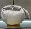 Kvinnor mini knuten handväska vävd väska mjuk kohud koppling lyxdesigner mode handbärare väska