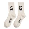 Trendy Socks for Men w 1977 r., Średni wąż, cyfrowe skarpetki sportowe, europejska i amerykańska moda uliczna, wiosenne i jesienne bawełniane skarpetki