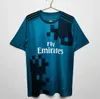 Classics Kids Kit Real Madrid Retro Soccer Jerseys 11 12 13 14 15 16 17 18 Benzema Ronaldo Kaka Zidane Sergio Ramos Modric Bale Finals Vintage Football Shirt