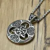 Celtic Üçlü Knot Circle Tag Kolye Kolye Triquetra Sembol Paslanmaz Çelik Zincirle Yuvarlak Cazibe Punk İrlanda Eşmerkezli Knot Takı Aksesuarları Toptan