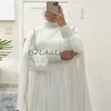 Luxe Islamitische Moslim Trouwjurken 2024 Hoge Kraag Lange Mouwen Boho Bruidsjurk Dubai Arabisch Cape Kralen Kristal Land Bruid Arabisch Dubai Robes De Mariee 2024