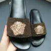 lyxdesigner tofflor Nya modeklassiker palazzo sandaler casual sko mule män kvinnor sandal reglage metall logotyp tofflor sommarplattform platt glid grossist