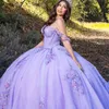 Lavendel Glanzende Quinceanera Jurken Applique Kant Bloem Lieverd Uit De Schouder Gezwollen Feestjurk Kristal Kralen Tull Ball