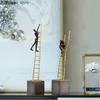 Altro Decorazioni per la casa Scultura in resina Placcato in oro Stair Climber Figure Statua Camera Estetica Decorazione da scrivania Pensatore Ornamenti Figurine decorative Q240229