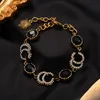 Collier Bracelet Boucle D'oreille Ensemble De Bijoux Vintage Or Monogramme Romantique Noir Rouge Blanc Cristal Eau Diamant Mode Famille Couple Bracelet