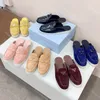 Women Men Loafers Slides Slippers Designer Suede Mules Sandals Classic Metal Triangle Moccasins Lazy Slippers Scuffs Quality Leather Outdoor Casual Flats with