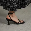 Zapatos de vestir Sandalias de verano para mujer Estilo francés Damas Diseño simple Cuero de vaca en tacón fino 7.5 CM MujerH24229
