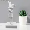 Other Home Decor Banksy Bomb Girl Modern Sculpture Bomb Hugger Status Resin Table Piece Bomb Love England Art House Decor Figure Home Decoration Q240229