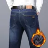 Heren jeans winter fleece rechtstreeks voor zakelijk merk verdikte comfortabele veet baggy casual denim broek mannelijk