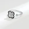 Pierścienie klastra czarne awn 2024 Flower Wedding for Women 925 Srebrny biżuteria pierścionek zaręczynowy Bague C504