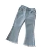 2023 Herfst En Winter Meisjes Jeans Kleding Hoge Taille Bellbottoms Effen Kleur Warm Out Jeans Kinderkleding 26T 240227