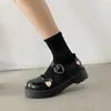 Klädskor hjärtformad söt kawaii lolita kvinnor japanska söta cosplay sneakers zapatilla mujer 2023