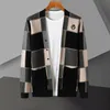 Męskie swetry 2023 Fall Contrast Kolor swetra SWEATER SWETER SWETER HOMBRE LOS HOMBRES ABRIGOS 230831