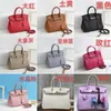 Leder Bk Platinum Familie Echt 2024 Litschi Muster Top -Layer -Kuh -Frauen -Tasche einzelner Schulter Messenger Handtasche modisch und vielseitig