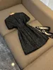 Robe Jacquard noire à imprimé Floral et perles, manches courtes, col rond, robes courtes décontractées, automne 2023, O3G302672