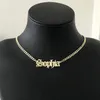 Collane con ciondolo Personalizzato Personalizzato Nome inglese antico Gioielli gotici Acciaio inossidabile Catena cubana Girocollo Accessori donna Collier Femme 230831