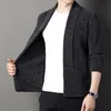 Pulls pour hommes Cardigan tricoté Chenille Revers sans bouton Couleur unie Simple Business Casual Mens 2023 230831