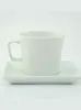 Kupalar porselen kahve fincanı özelleştirilmiş boş dökme çay bardağı tabaklar kare şekil beyaz ve tabak