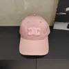 Дизайнерская бейсбольная шапка Men Cap Satted Hats Baseball Hats для мужчин весны и летних букв, вышитые регулируемые много сплошных каппелло