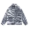 Männer Jacken High Street Fleece Parkas Männer Frauen Hip Hop Vintage Tiger Druck Muster Gepolsterte Outwear Unisex Retro Übergroßen verdicken Warm