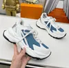 قم بتشغيل 55 أحذية رياضية مصممة أحذية غير رسمية للرجال الرجال يركضون أحذية رياضية مطاطية وحيد مدربون في الهواء الطلق.