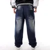 Jeans da uomo Taglie forti Vita 3046 pollici Modello stampato Pantaloni larghi Hip Hop Uomo Stile americano europeo Pantaloni denim di tendenza Hiphop 230831