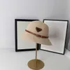 Chapeaux de créateurs chauds pour hommes, casquettes de styliste, casquette d'été, chapeau de soleil, lettre P, chapeau de paille, visière de tempérament, chapeaux panama plats, chapeau de seau de styliste