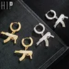 Hoop Huggie Hip Hop 1 Paar Iced Zircon AK47 Gun Ohrring Goldfarbe Mikro gepflastert AAA Bling CZ Stein Ohrringe für Männer Schmuck 230831